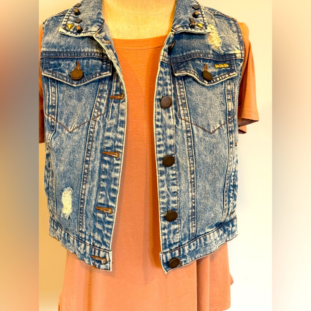 EUC Tinseltown Denim Vest with distress details and skull on back is a small